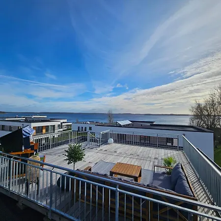 Sonnendeck - Mit Dachterrasse, Seeblick, Parkplatz, Fahrradschuppen, King-size Bett - Seenah Relaxen Daire