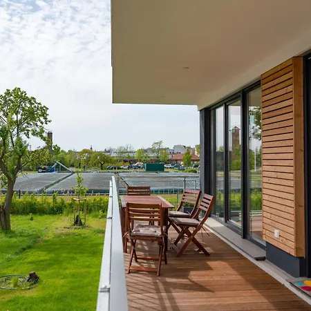 Sonnendeck שוורין