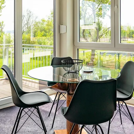 Sonnendeck Schwerin * Schwerin (Mecklenburg-Vorpommern)