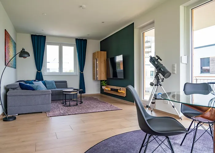 Sonnendeck - Mit Dachterrasse, Seeblick, Parkplatz, Fahrradschuppen, King-size Bett - Seenah Relaxen * Schwerin (Mecklenburg-Vorpommern)